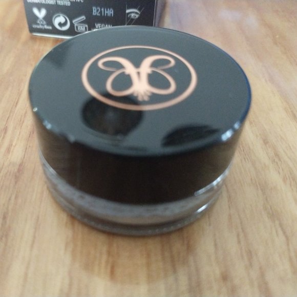 Brows pomade - Picture 3 of 5